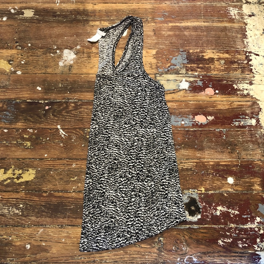 Express Semi Shear Razor Back Tank - Picture 3 of 5